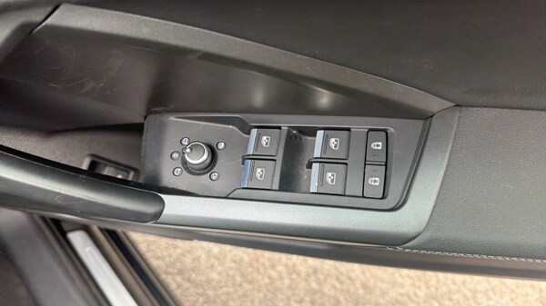 Used Audi Q3 2022 for sale - 76312406: Photo 35