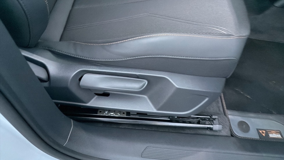 Used Cupra Tavascan 2025 for sale - 76861872: Photo 38