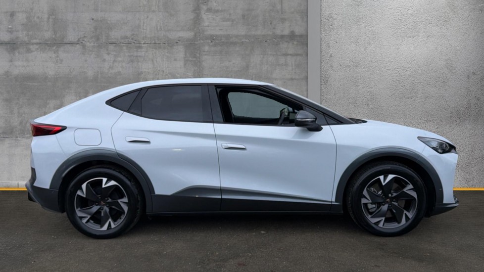 Used Cupra Tavascan 2025 for sale - 76861872: Photo 4