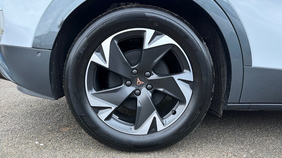 Used Cupra Tavascan 2025 for sale - 76861872: Photo 5