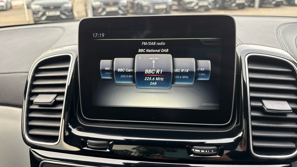 Used Mercedes-Benz GLE-Class 2019 for sale - 76067037: Photo 27