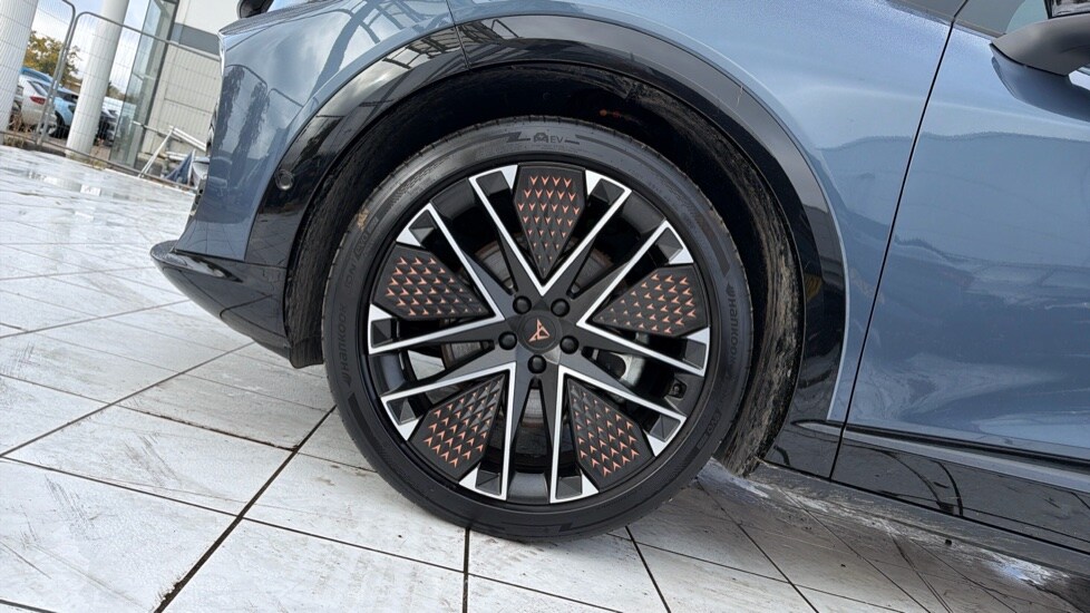 Used Cupra Tavascan 2025 for sale - 76234019: Photo 19