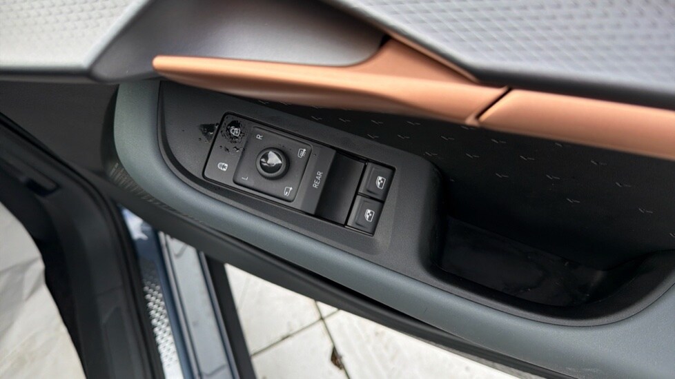 Used Cupra Tavascan 2025 for sale - 76234019: Photo 36