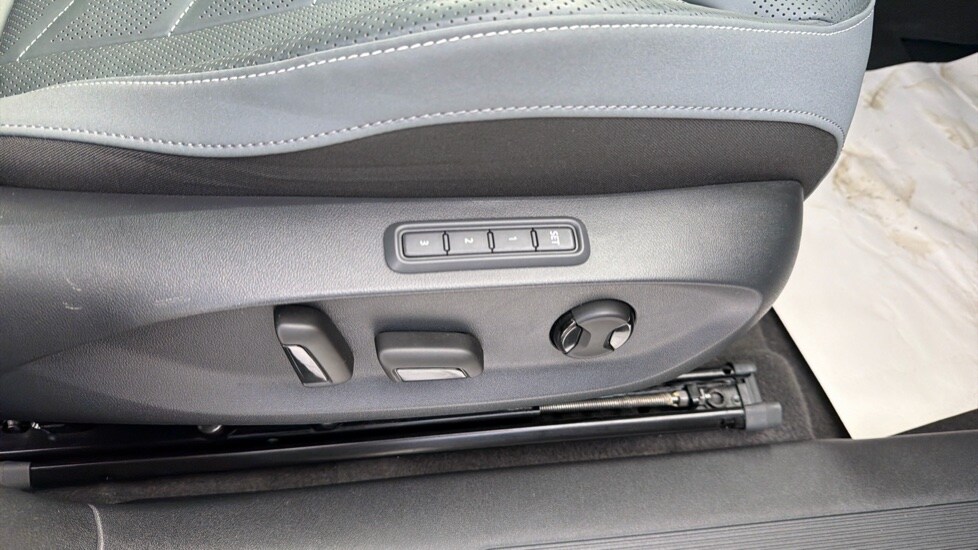 Used Cupra Tavascan 2025 for sale - 76234019: Photo 38