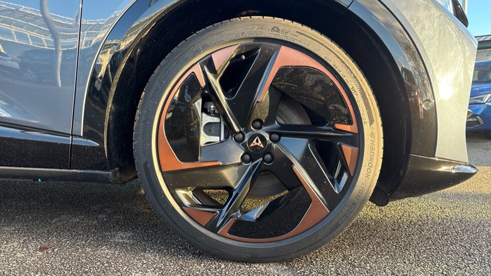 Used Cupra Tavascan 2025 for sale - 76580153: Photo 5