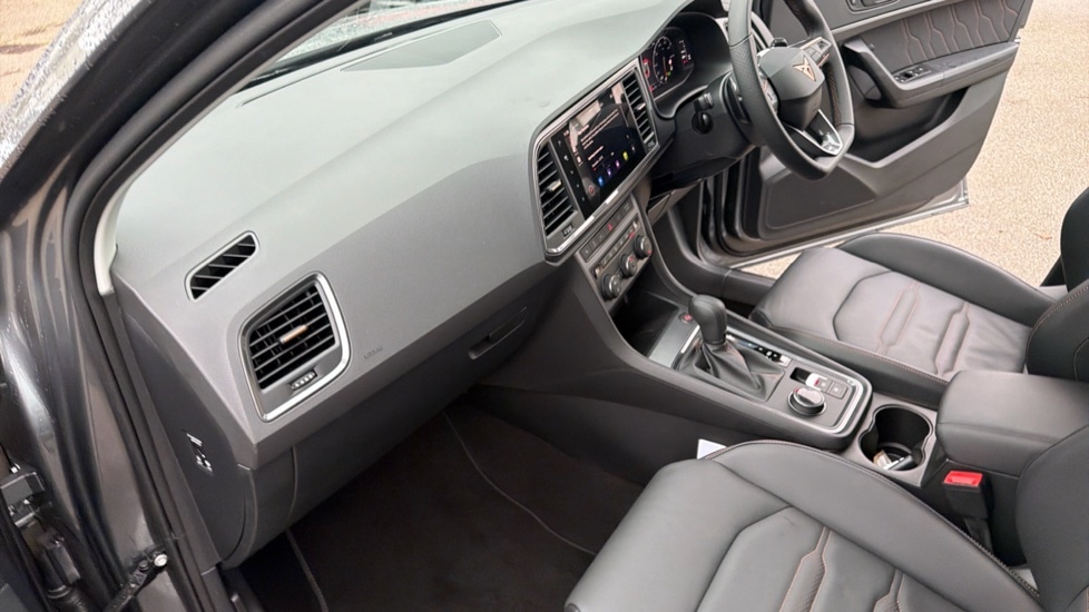 Used Cupra Ateca 2025 for sale - 76788172: Photo 2