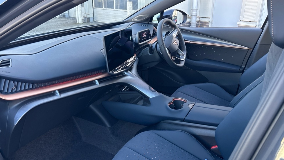 Used Cupra Tavascan 2025 for sale - 76580049: Photo 2