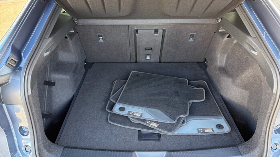 Used Cupra Tavascan 2025 for sale - 76526510: Photo 16