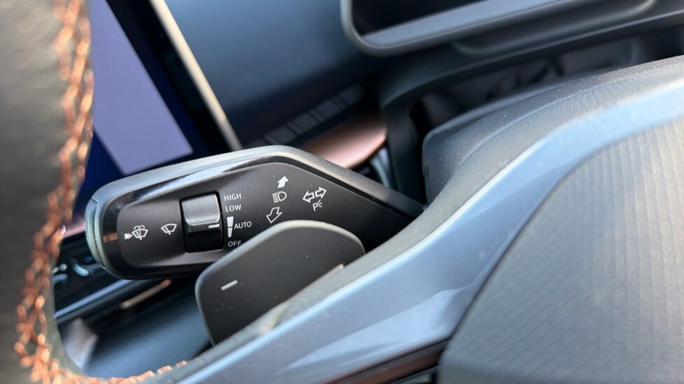 Used Cupra Tavascan 2025 for sale - 76526510: Photo 33