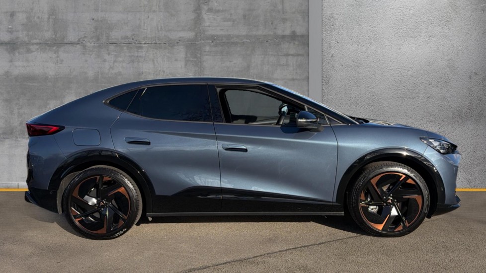 Used Cupra Tavascan 2025 for sale - 76526510: Photo 4