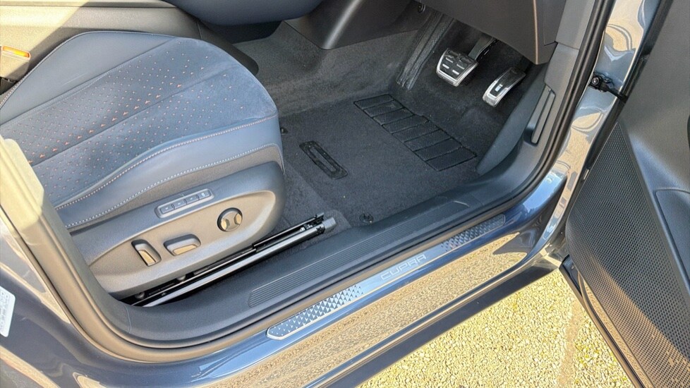 Used Cupra Tavascan 2025 for sale - 76526510: Photo 40