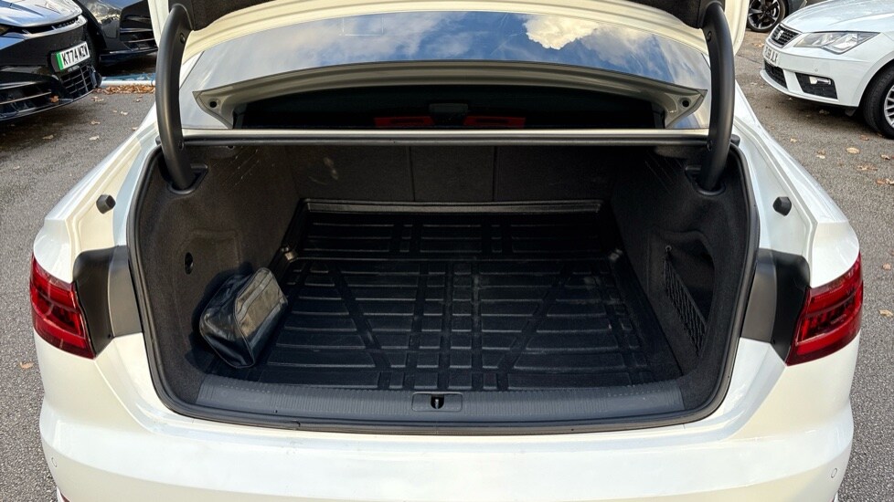 Used Audi A4 2018 for sale - 76514824: Photo 15