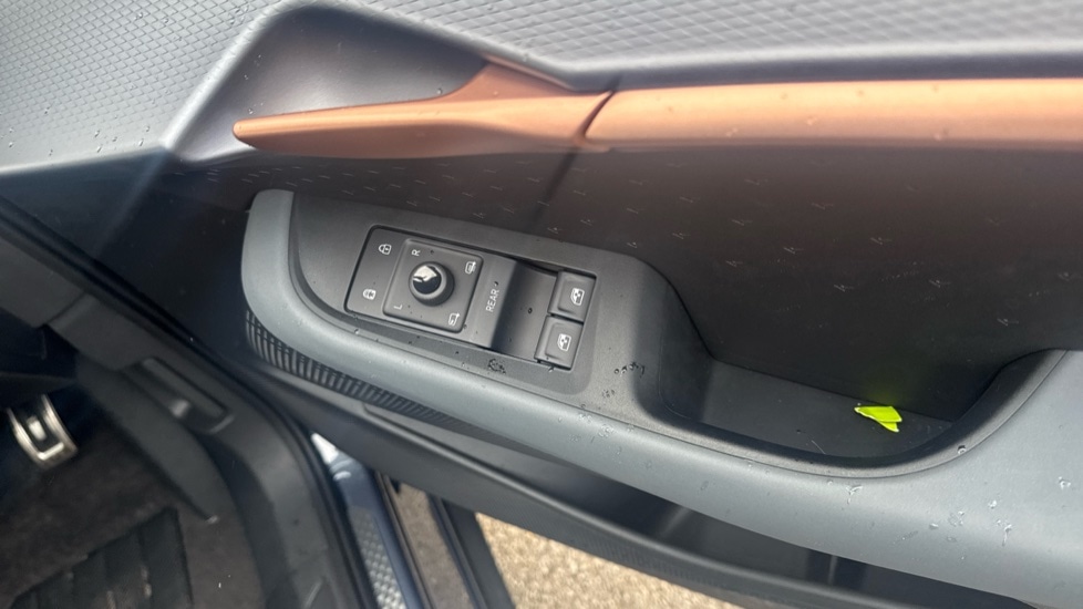 Used Cupra Tavascan 2025 for sale - 75992807: Photo 35