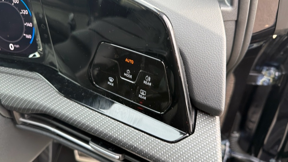 Used Volkswagen Golf 2022 for sale - 76493990: Photo 34