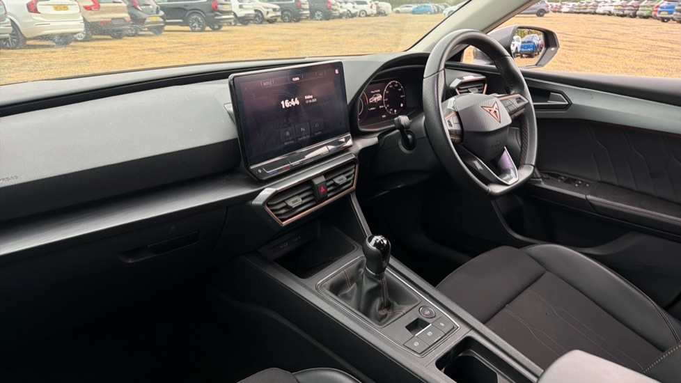 Used Cupra Leon 2024 for sale - 76312401: Photo 2