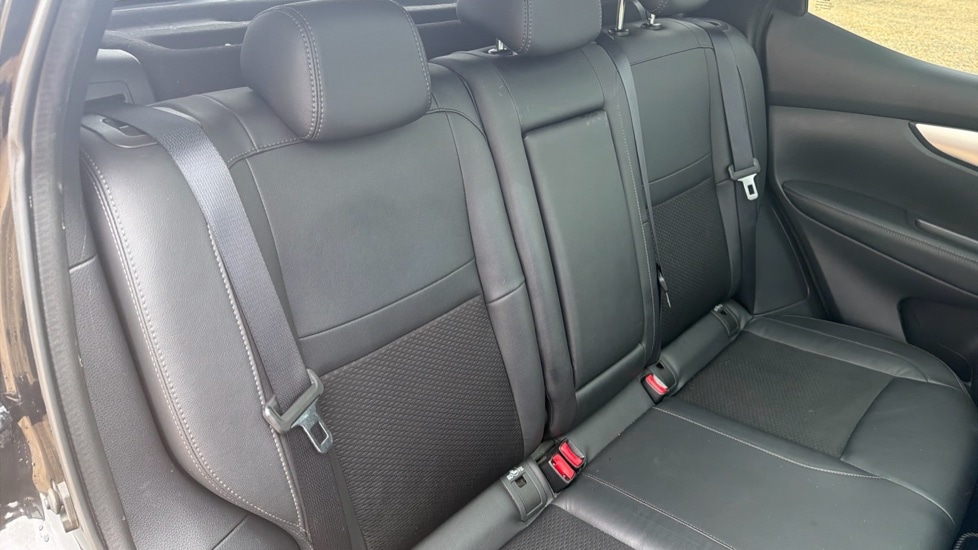 Used Nissan Qashqai 2018 for sale - 77010298: Photo 14