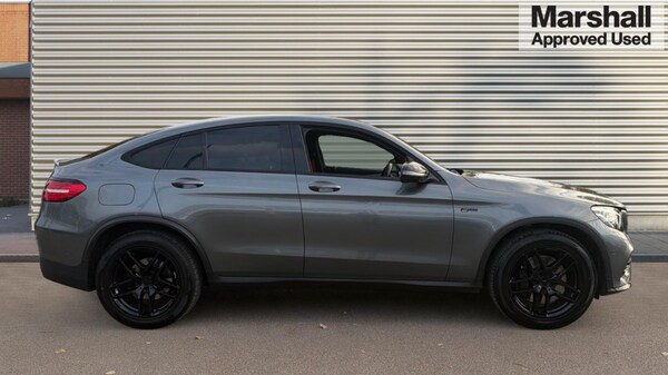 Used Mercedes-Benz GLC 2018 for sale - 76311936: Photo 2