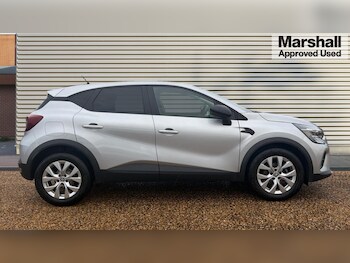 Used Renault Captur 2022 for sale - 76519326: Photo