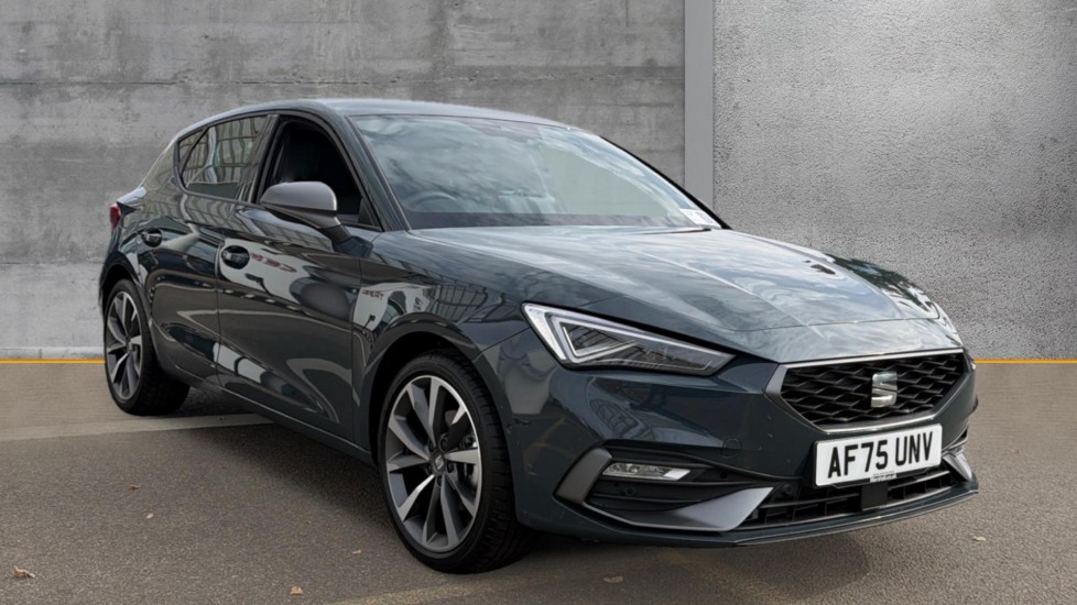 Used SEAT Leon 2025 for sale - 76130569: Photo 1