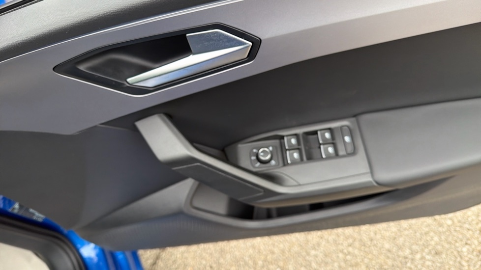 Used SEAT Leon 2025 for sale - 76452169: Photo 36