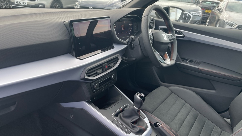 Used SEAT Arona 2025 for sale - 76874497: Photo 2