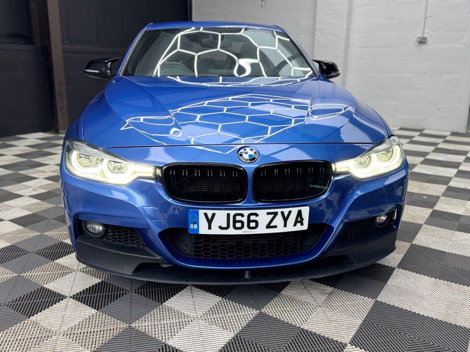 Used BMW 3 Series 2016 for sale - 76590396: Photo 2