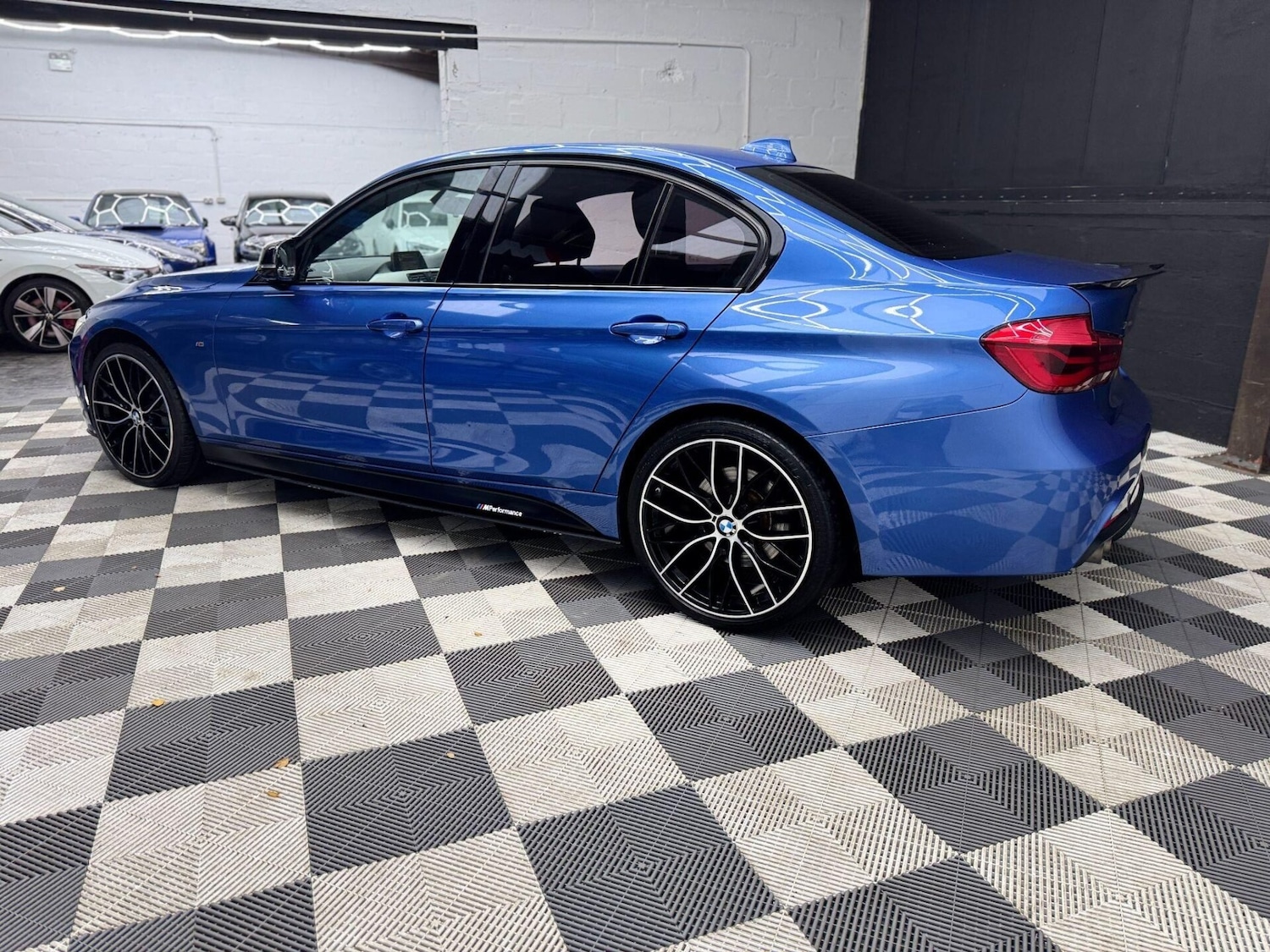 Used BMW 3 Series 2016 for sale - 76590396: Photo 21