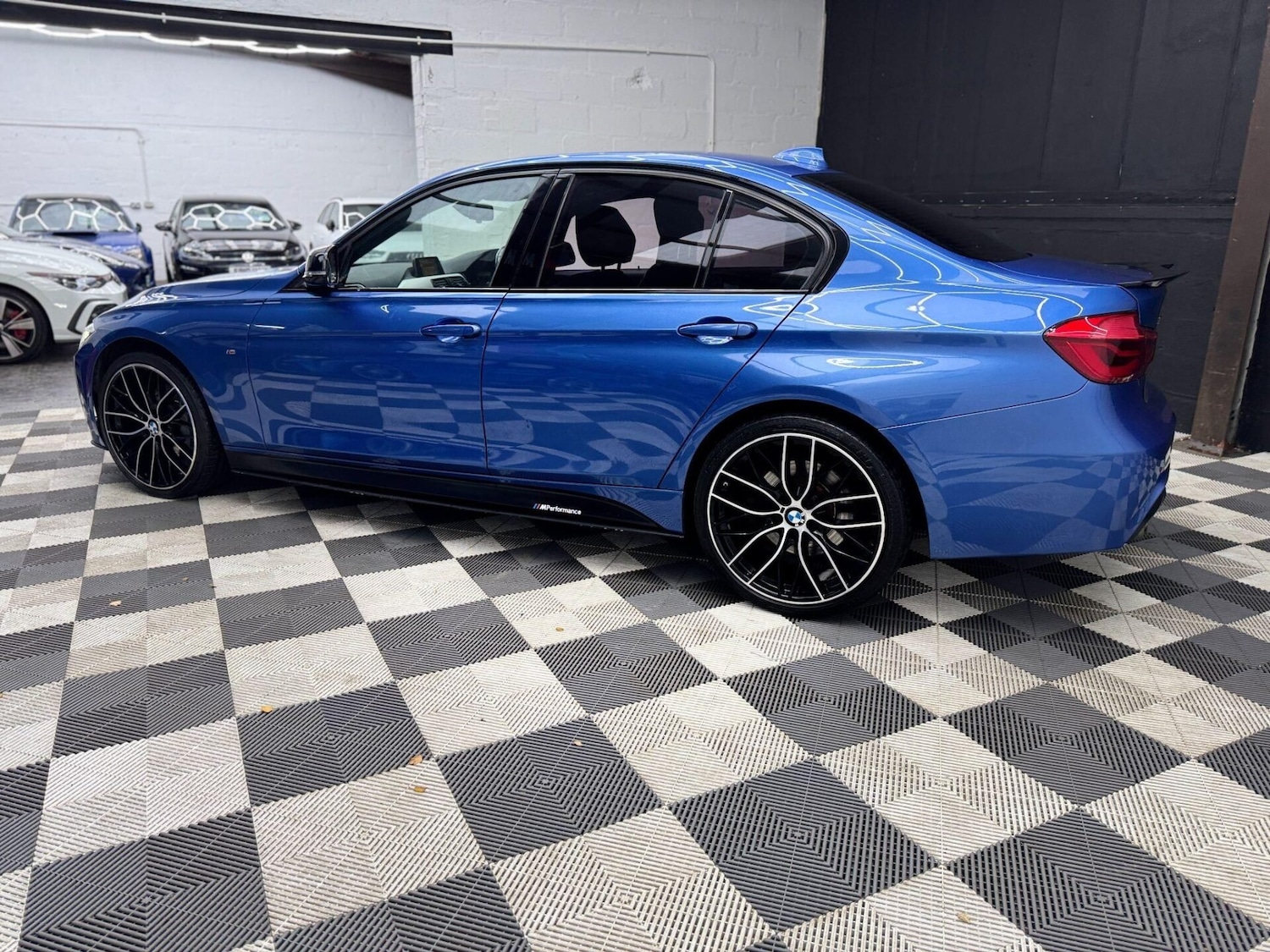 Used BMW 3 Series 2016 for sale - 76590396: Photo 4