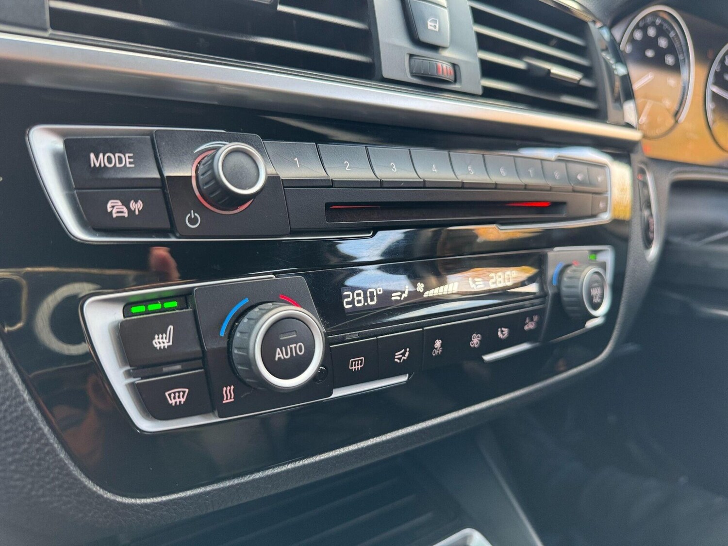 Used BMW 1 Series 2018 for sale - 76394977: Photo 44