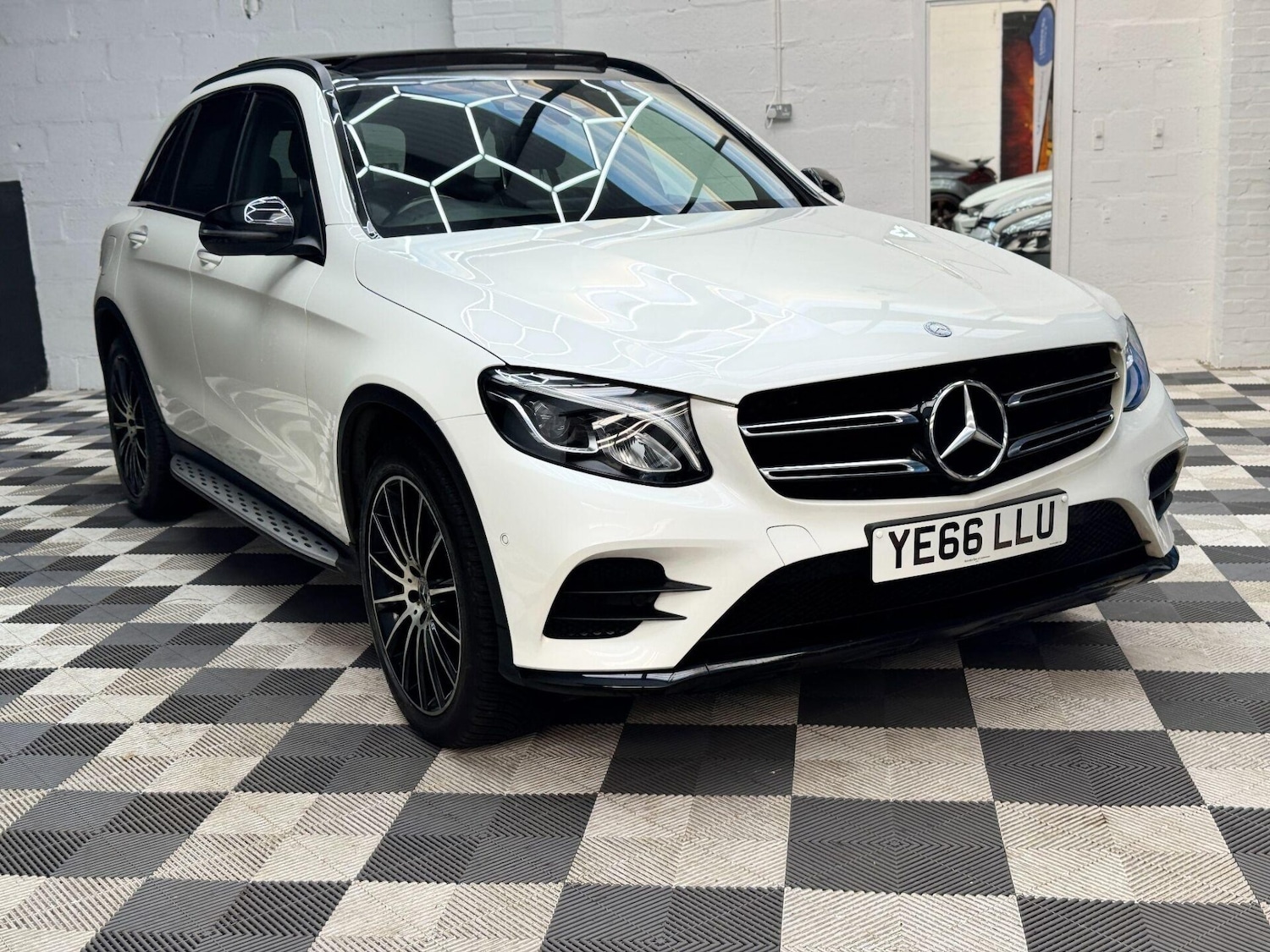 Used Mercedes-Benz GLC 2017 for sale - 76778171: Photo 11