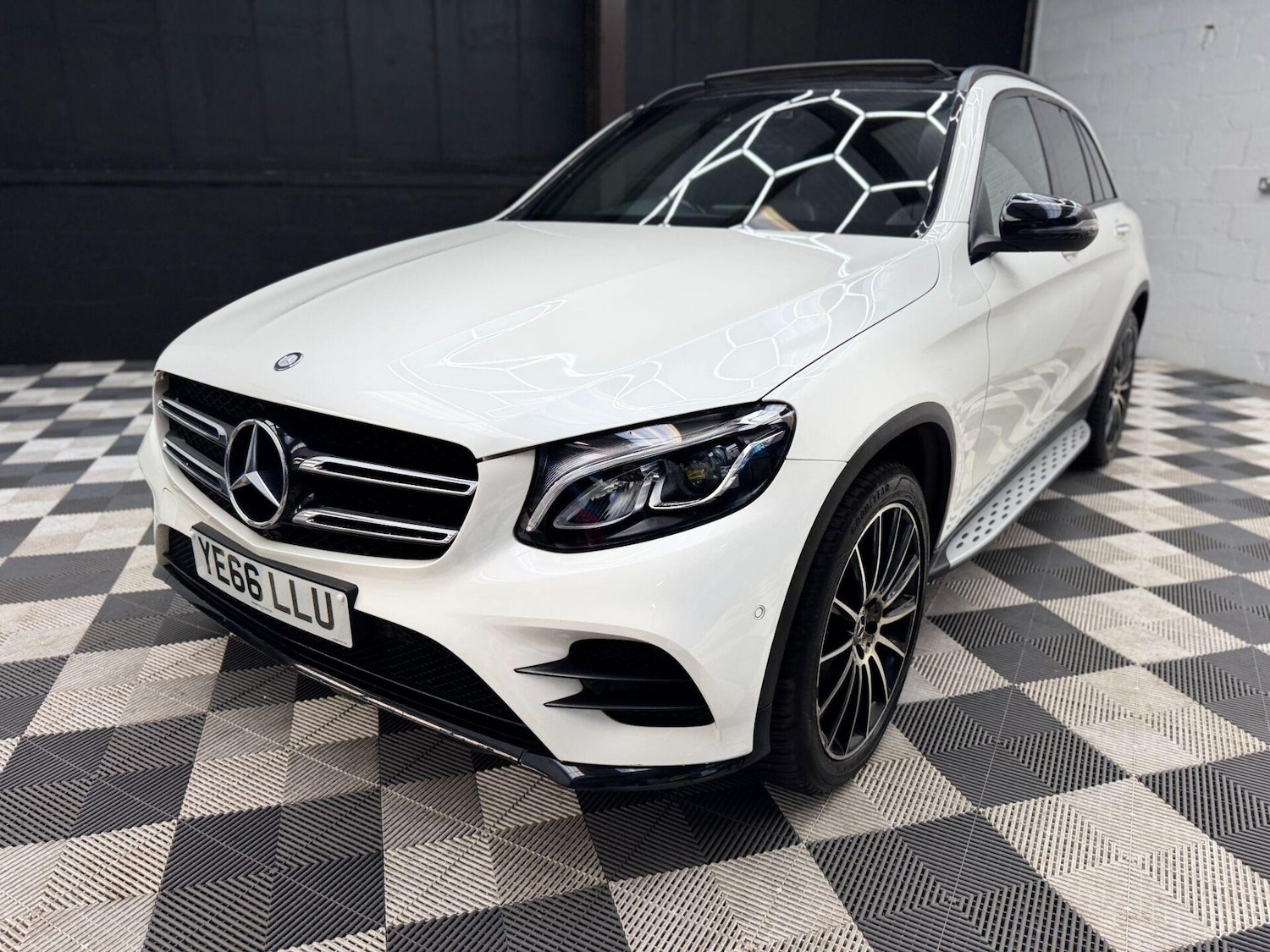 Used Mercedes-Benz GLC 2017 for sale - 76778171: Photo 23
