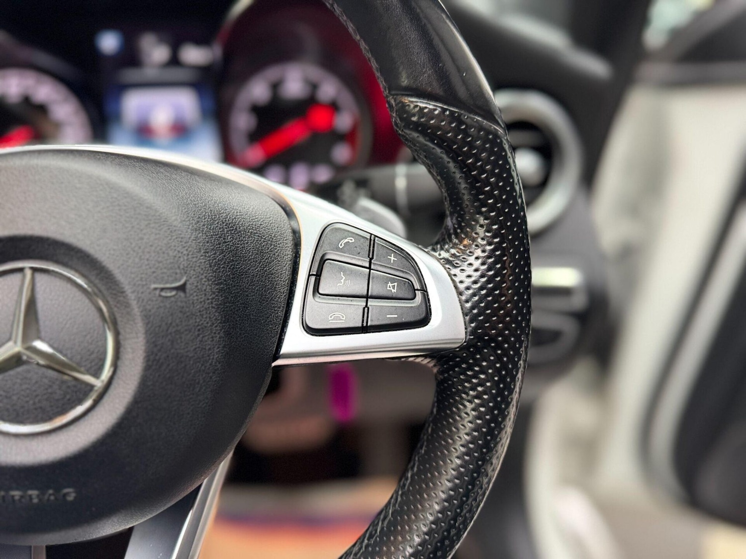 Used Mercedes-Benz GLC 2017 for sale - 76778171: Photo 39