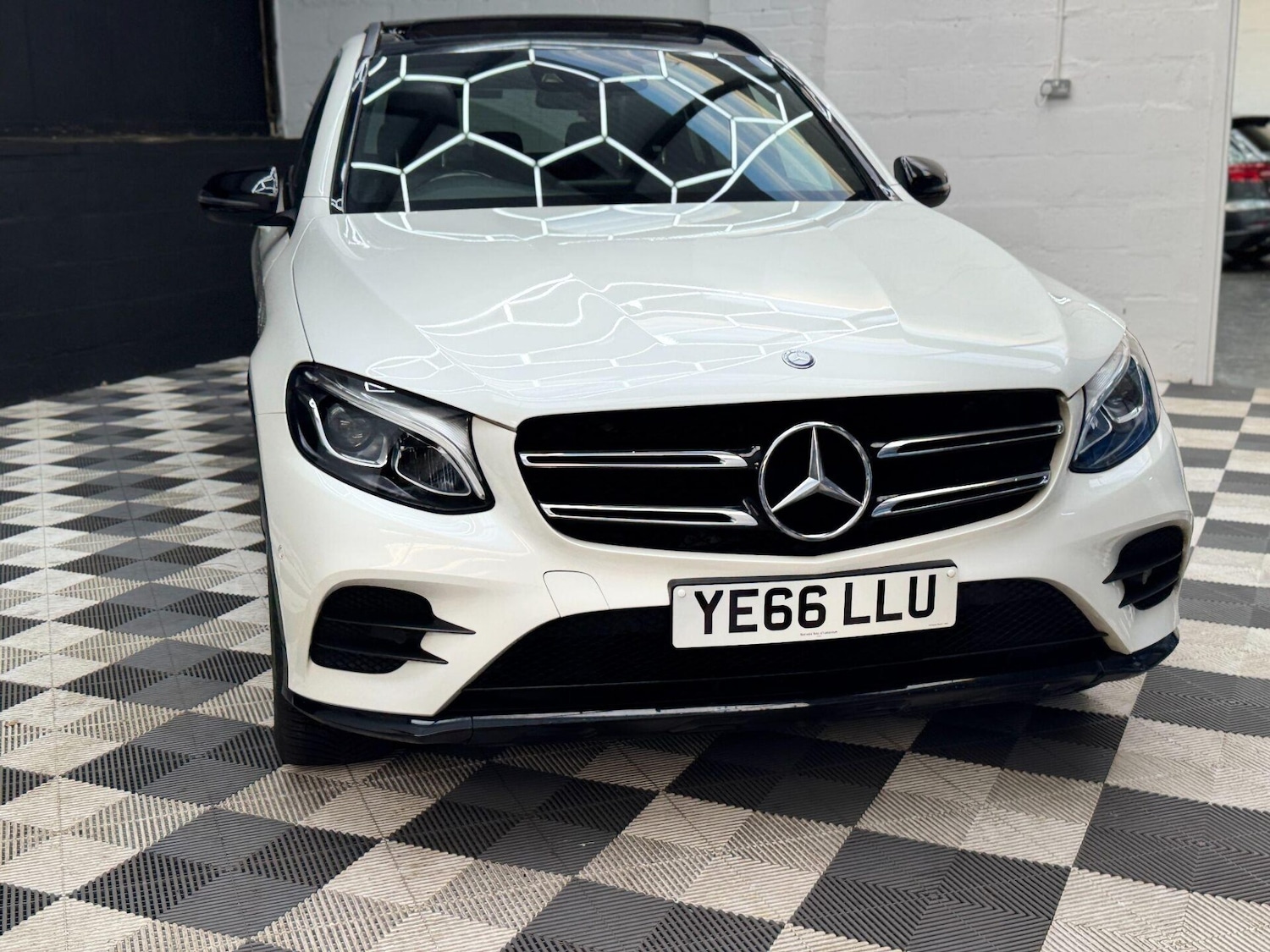 Used Mercedes-Benz GLC 2017 for sale - 76778171: Photo 4