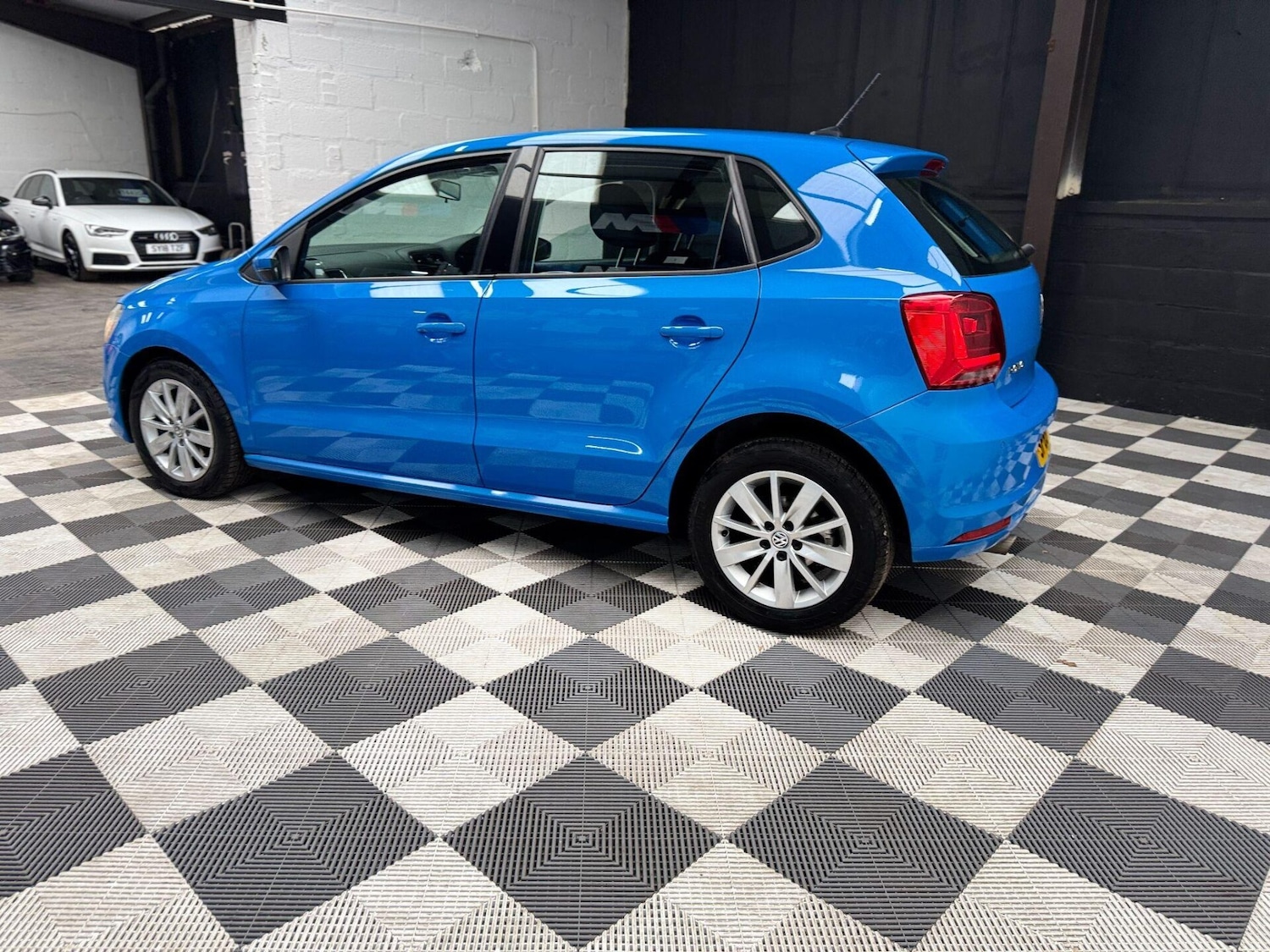 Used Volkswagen Polo 2015 for sale - 76600022: Photo 25