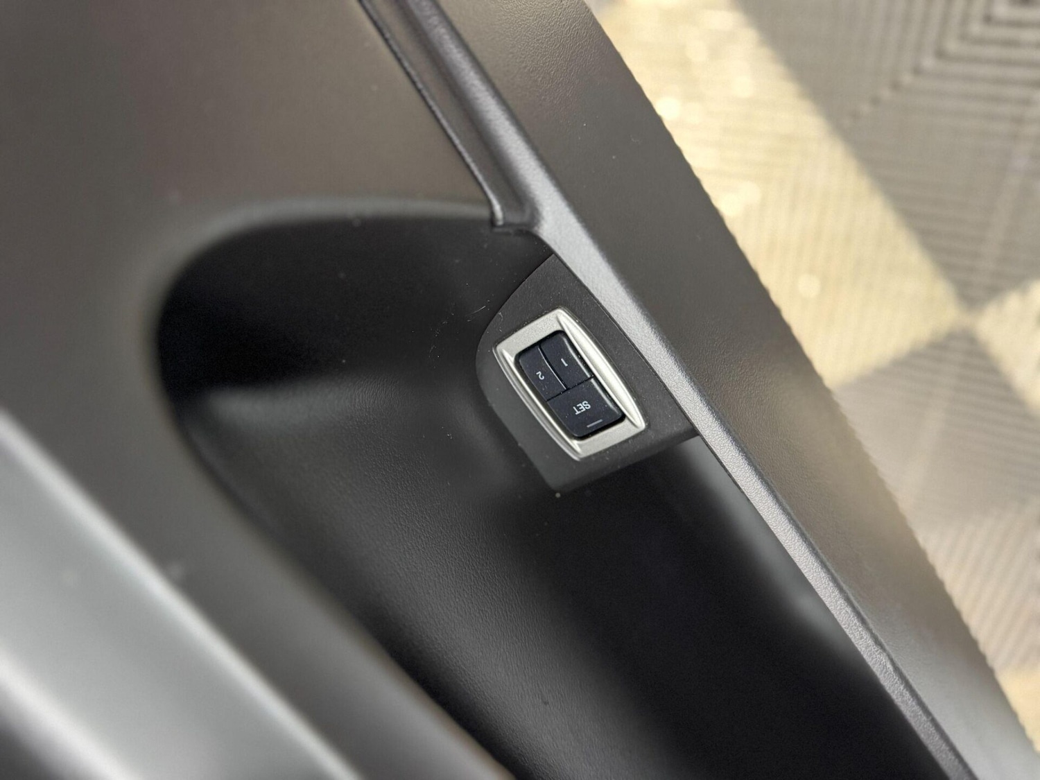 Used Jaguar XF 2015 for sale - 77208700: Photo 24