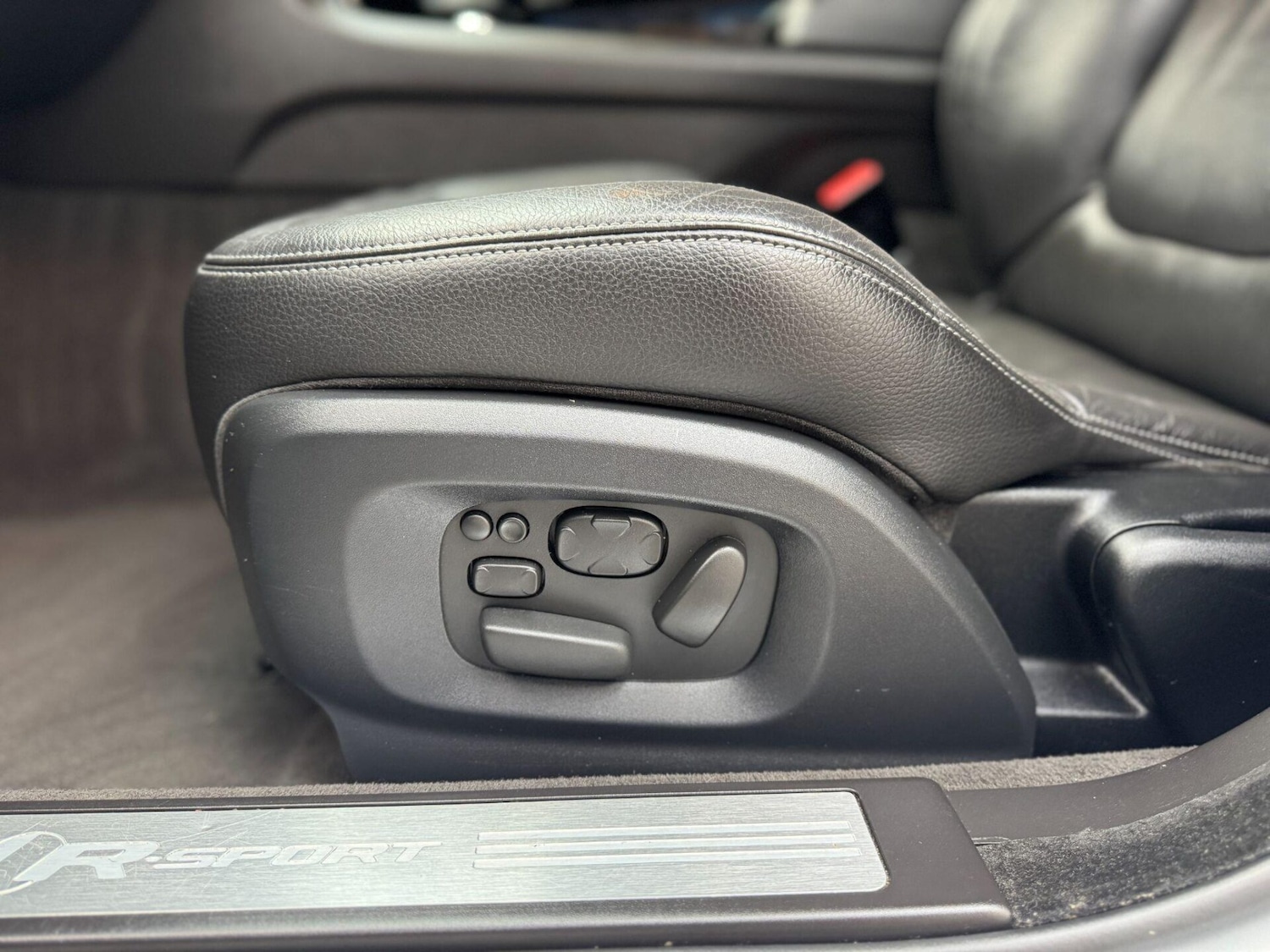 Used Jaguar XF 2015 for sale - 77208700: Photo 25