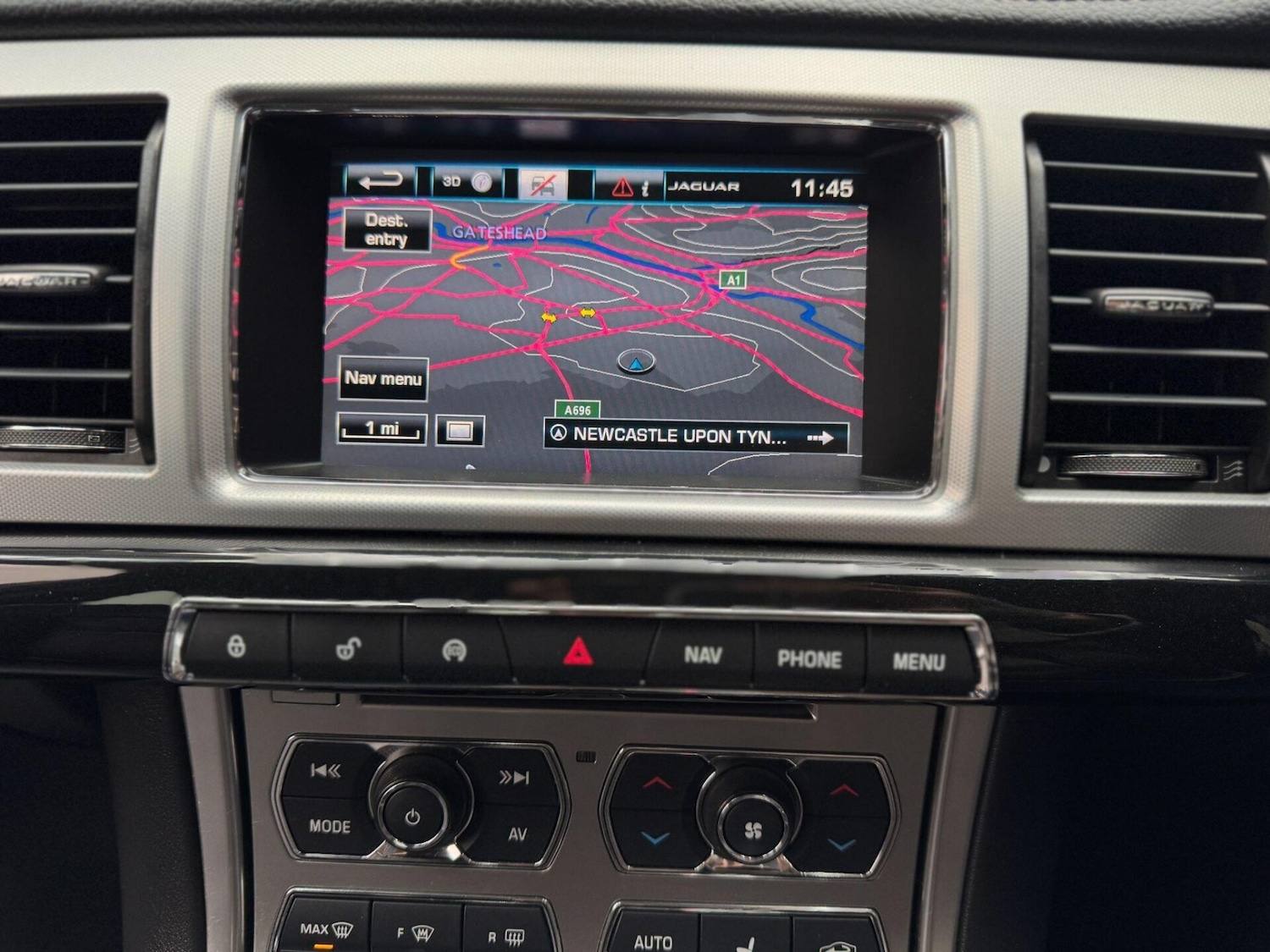 Used Jaguar XF 2015 for sale - 77208700: Photo 29