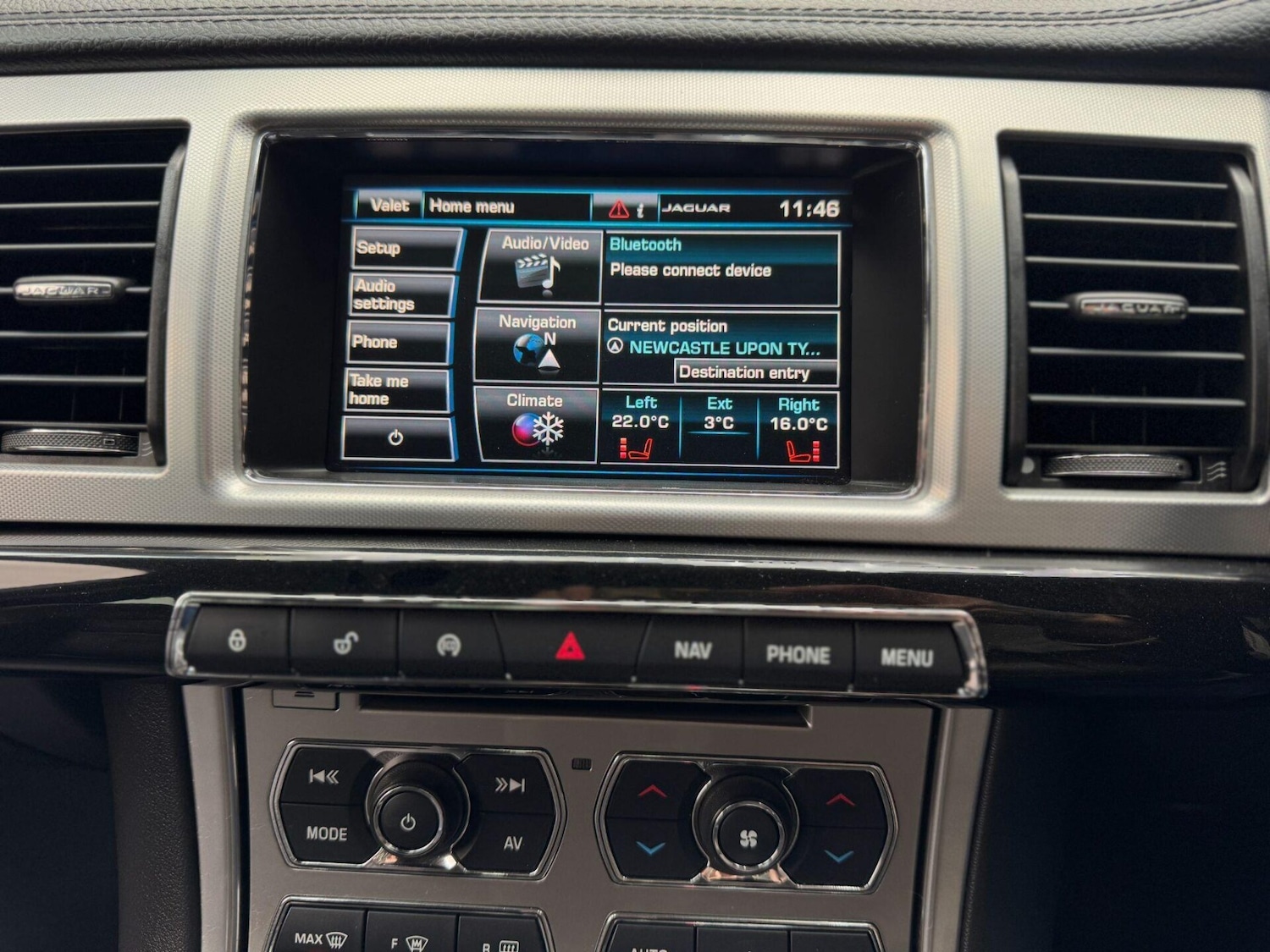 Used Jaguar XF 2015 for sale - 77208700: Photo 32