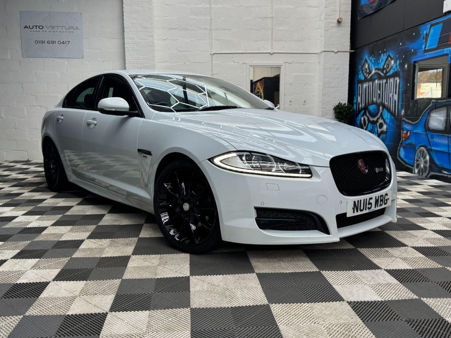 Used Jaguar XF 2015 for sale - 77208700: Photo 6