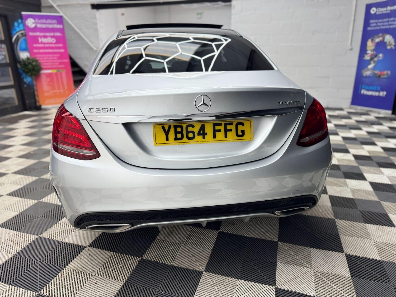 Used Mercedes-Benz C Class 2015 for sale - 76909333: Photo 14
