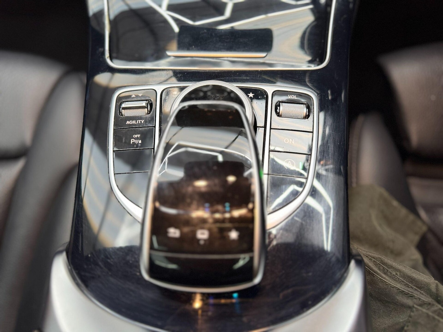 Used Mercedes-Benz C Class 2015 for sale - 76909333: Photo 30