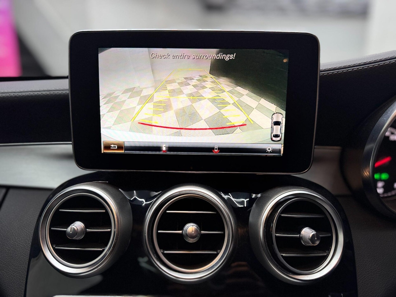 Used Mercedes-Benz C Class 2015 for sale - 76909333: Photo 36