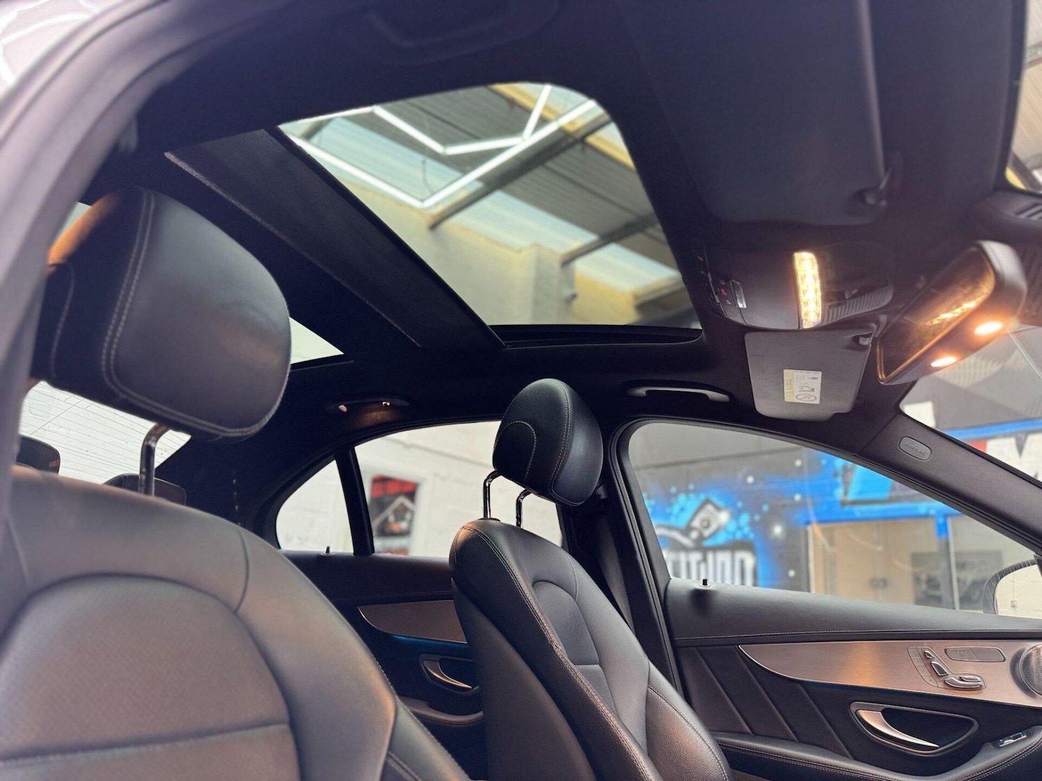 Used Mercedes-Benz C Class 2015 for sale - 76909333: Photo 39