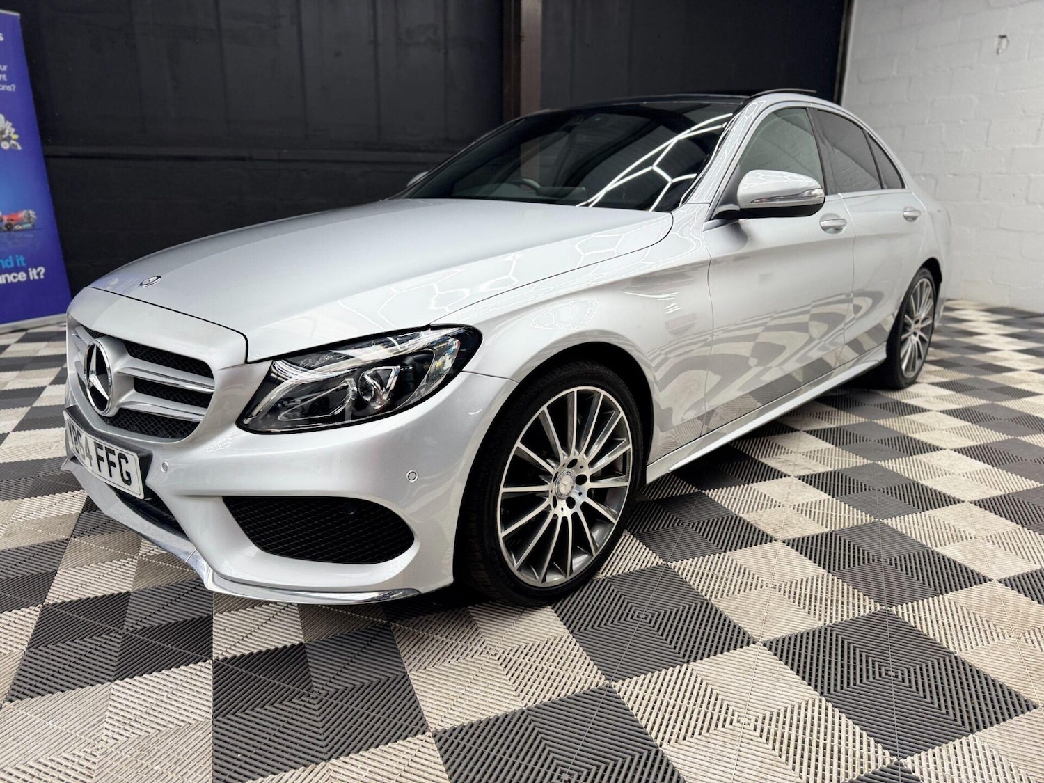 Used Mercedes-Benz C Class 2015 for sale - 76909333: Photo 7