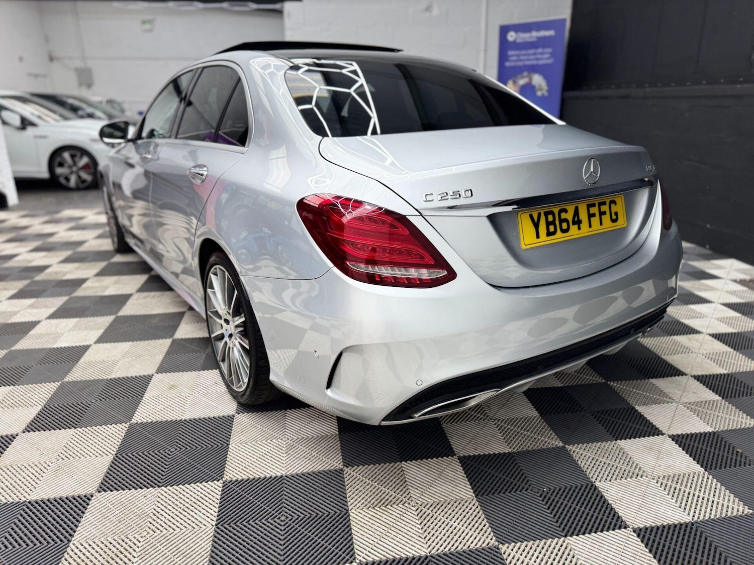 Used Mercedes-Benz C Class 2015 for sale - 76909333: Photo 9