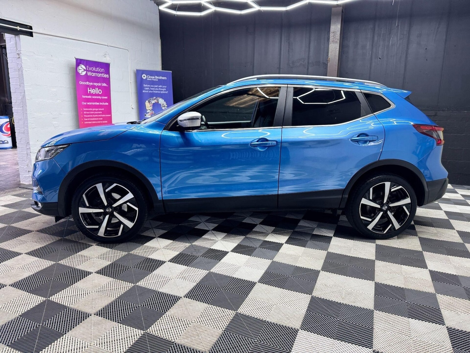 Used Nissan Qashqai 2017 for sale - 76637332: Photo 11