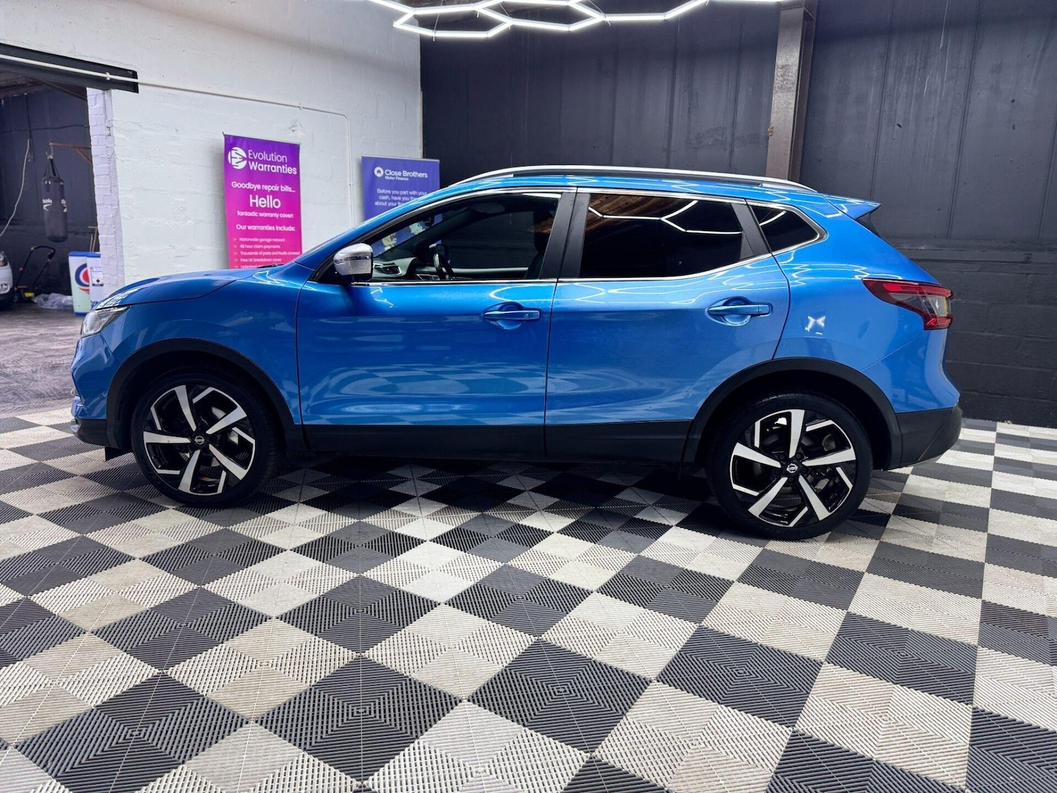 Used Nissan Qashqai 2017 for sale - 76637332: Photo 12