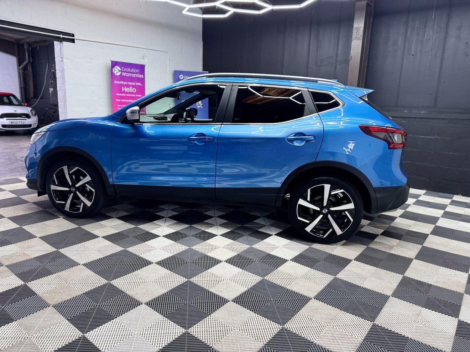 Used Nissan Qashqai 2017 for sale - 76637332: Photo 13