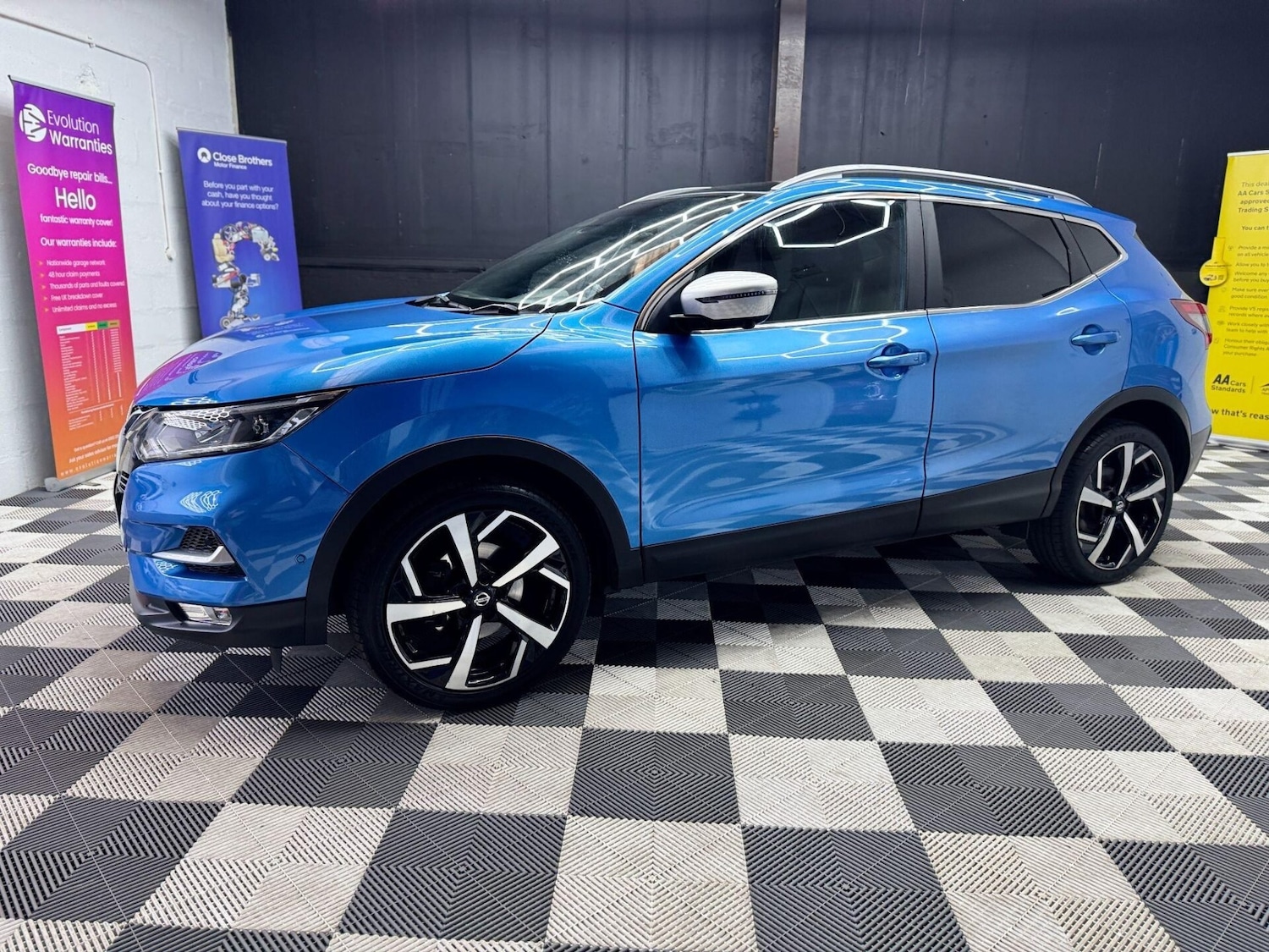 Used Nissan Qashqai 2017 for sale - 76637332: Photo 5