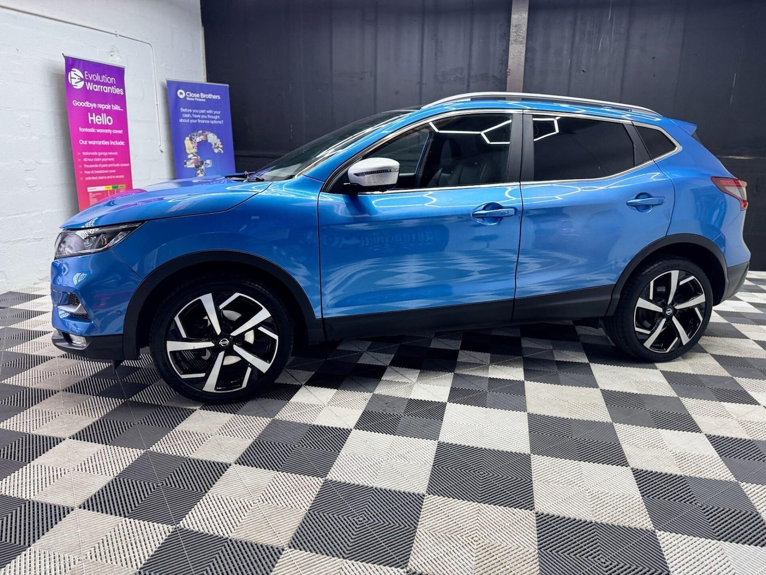 Used Nissan Qashqai 2017 for sale - 76637332: Photo 9